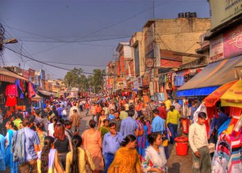 Still Looking for the perfect Souvenir? Look no further in the streets of Delhi!