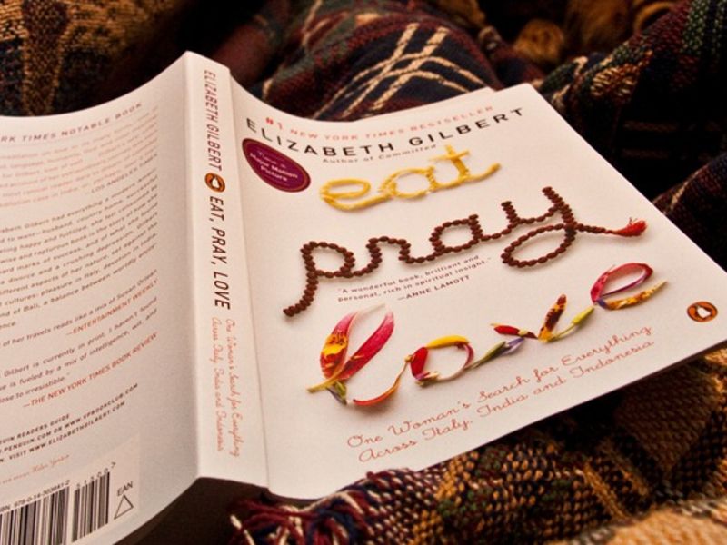 Eat, Pray, Love - 10 Books That You Have To Read While You Are Traveling In India.