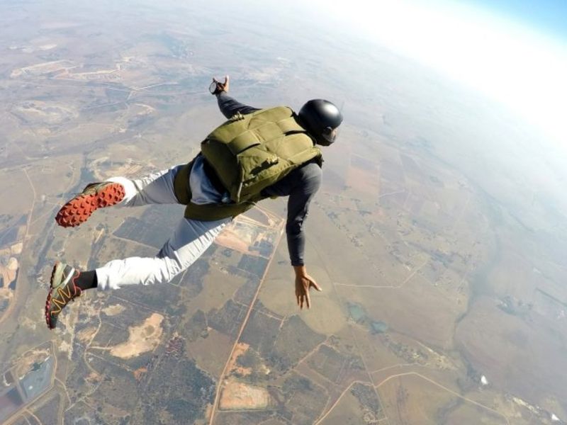 Sky Diving - 5 Adventure Sports In India That Will Test Your Limits!