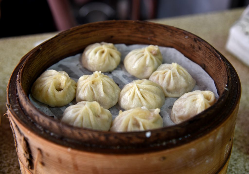 momos, food in Leh