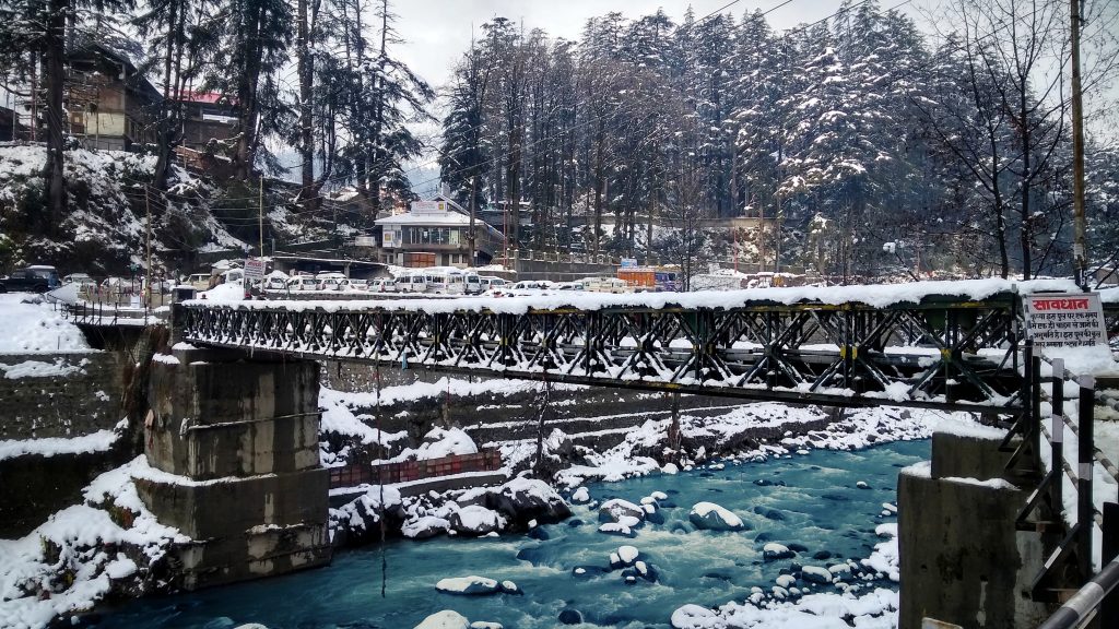 exploring offbeat naggar on foot