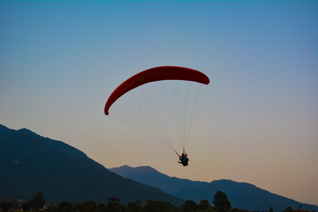paragliding in Bir