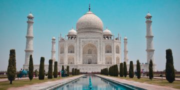 Here’s Why You Can Extend Your Trip To Agra
