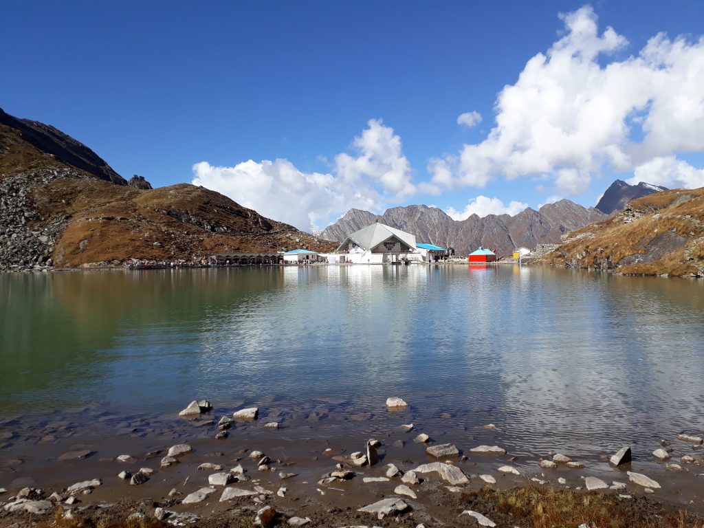 The beauty of this trek is in how simply people have managed to trek through the splendour of the Valley while immersing in the beauty it has to offer