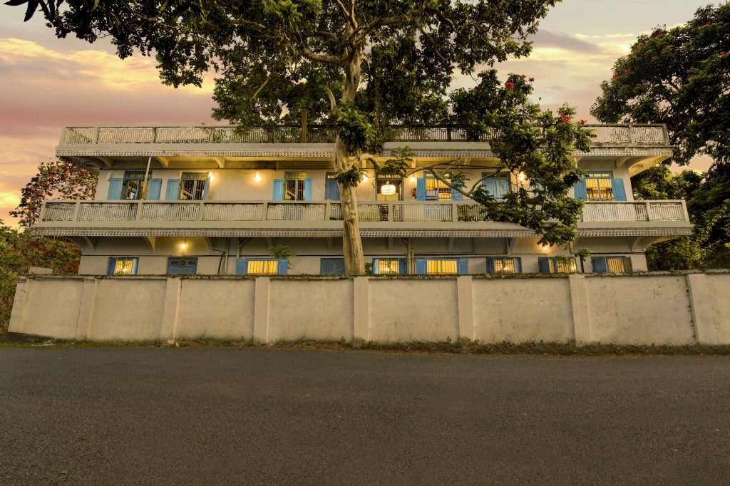 Exterior view of goSTOPS Alleppey on a lovely evening